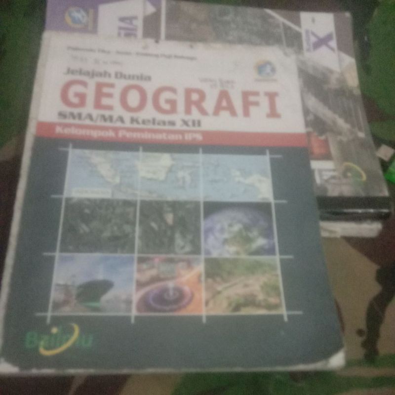 Jual Buku Jelajah Dunia Geografi Sma Ma Kelas XII 12 3 Penerbit Bailmu