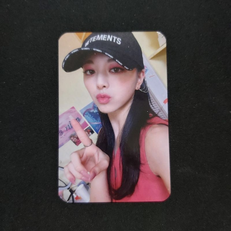 Jual Itzy Crazy In Love CIL SE Special Edition LOCO Pola Polaroid