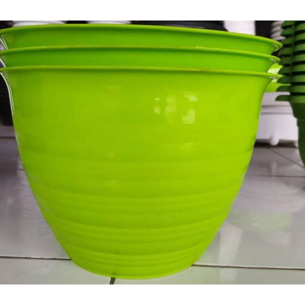 Jual Mall Pot Bunga Plastik Ukuran Model Mirip Pot Tawon Warna Hijau