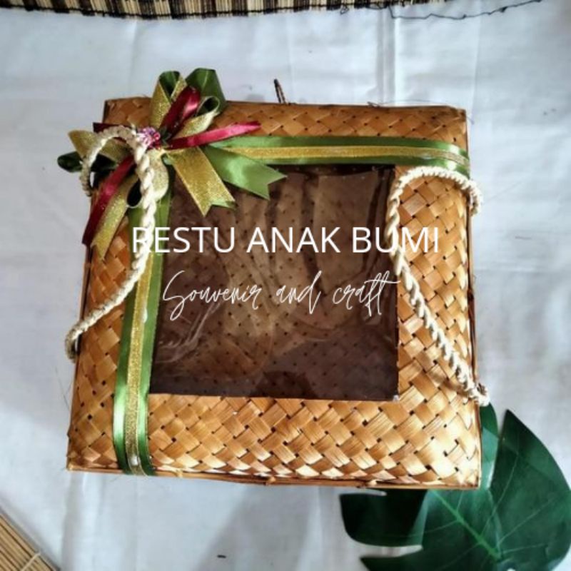 Jual Sokase Plus Mika Pita Dan Cangkingan Anyaman Bambu Parcel