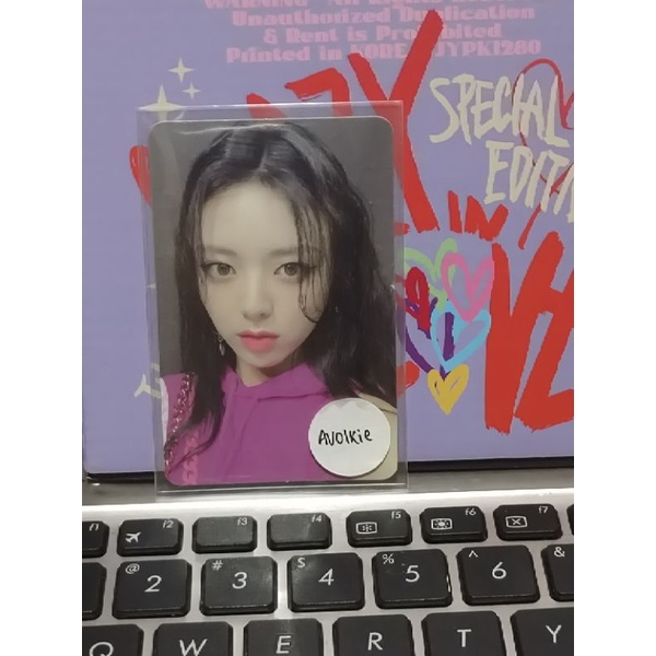 Jual Yuna Itzy Official Photocard Crazy In Love Special Edition