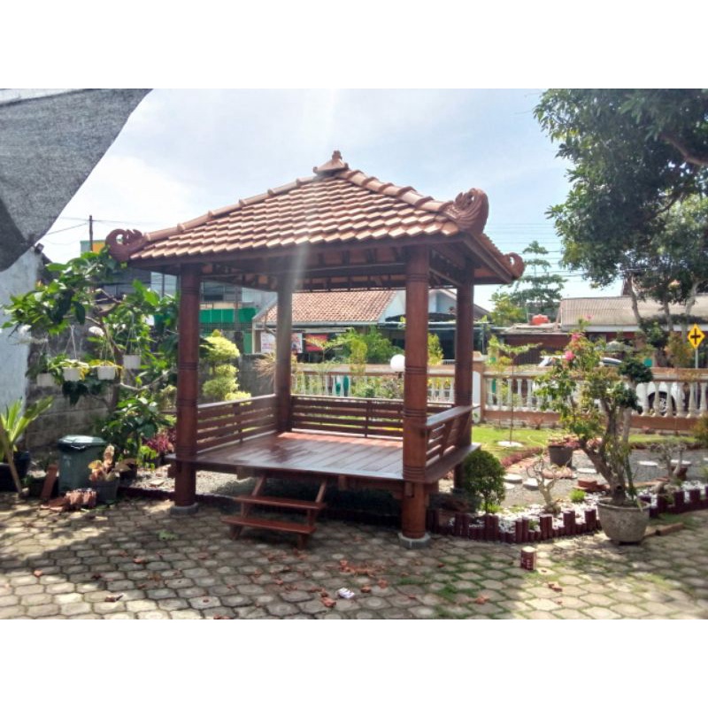 Jual Gazebo Minimalis X M Atap Genteng Tiang Motif Kayu Glugu