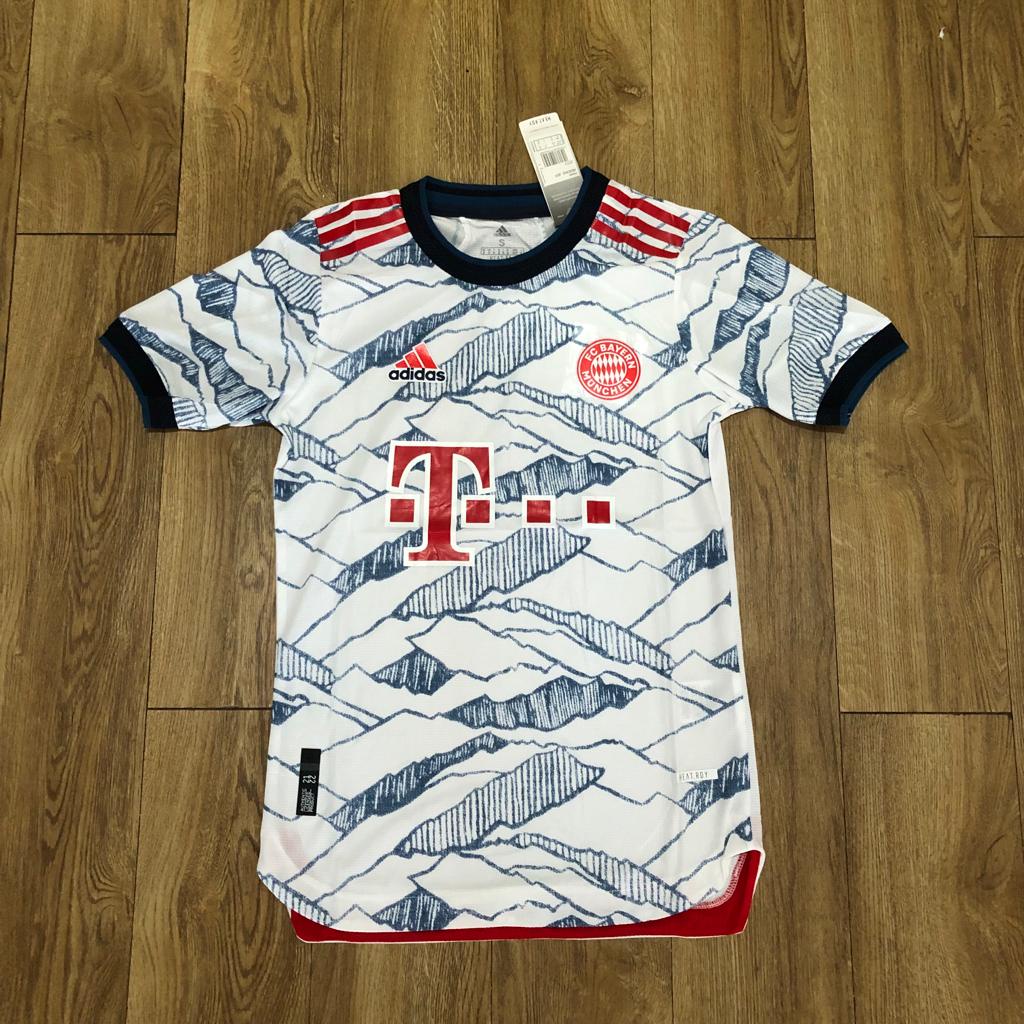 Jual JERSEY BOLA BAYERN MUNCHEN 3RD PLAYER ISSUE 2021 2022 IMPORT GO