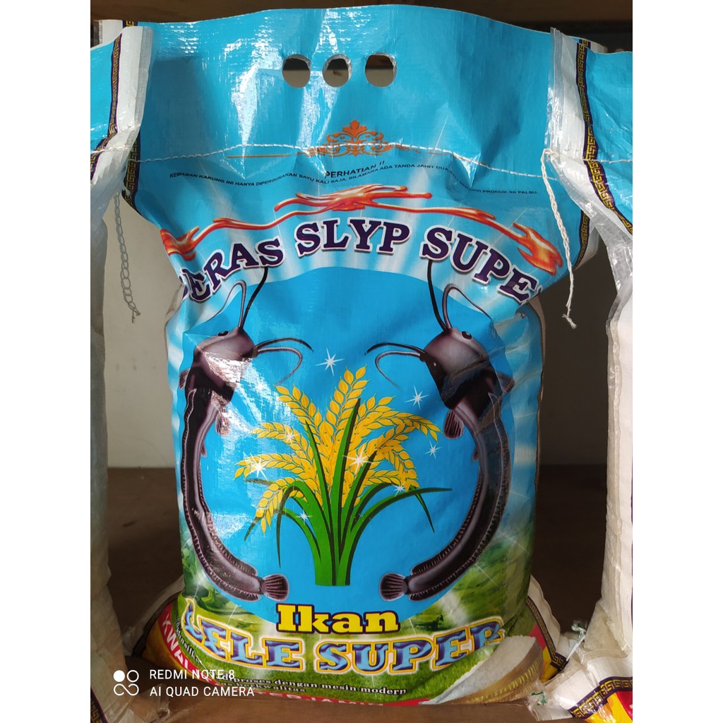 Jual BERAS SLYP SUPER IKAN LELE SUPER 20kg Shopee Indonesia