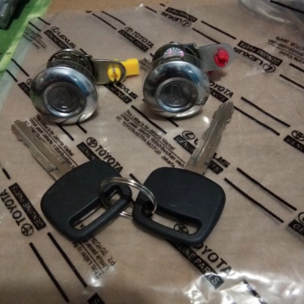 Jual Dijual Kunci Pintu Set Toyota Starlet Kapsul Ep Ep Limited