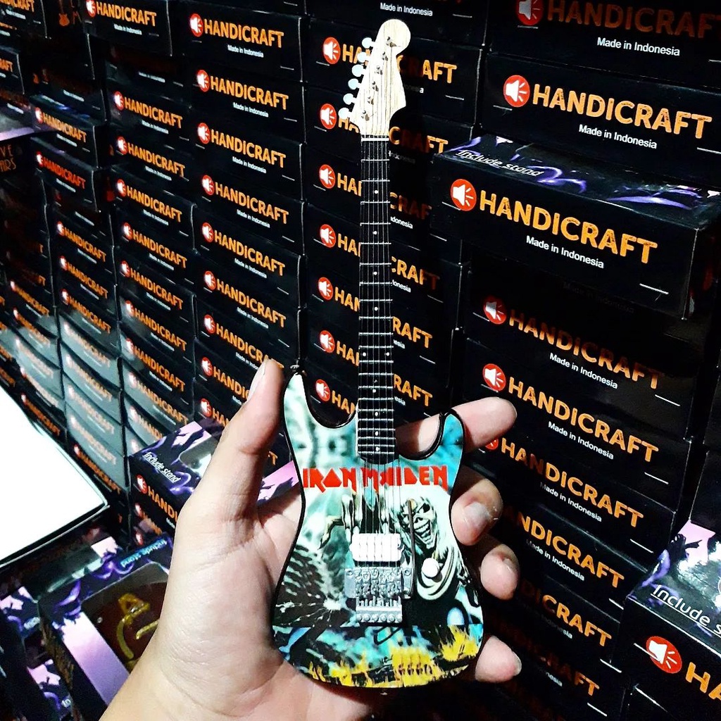 Jual Miniatur Fender Stratocaster Logo Iron Maiden Album Killers