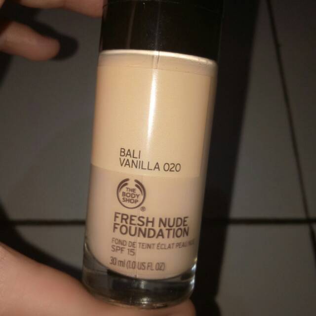 Jual The Body Shop Fresh Nude Foundation Bali Vanilla 020 Shopee