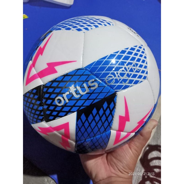 Jual Bola Ortus Eight Lightning Biru Jahit Mesin Size Ball Kaki