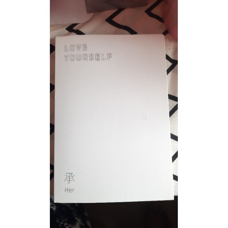 Jual Bts Album Love Yourself Her Ver V Unsealed Shopee Indonesia