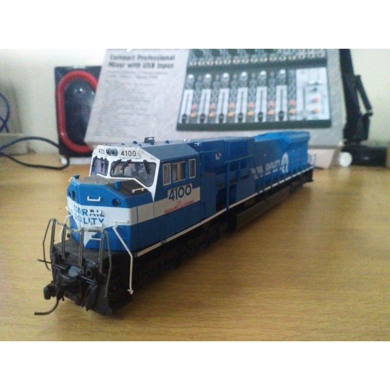 Jual Miniatur Kereta Api Lokomotif Conrail Kato Japan Skala Ho