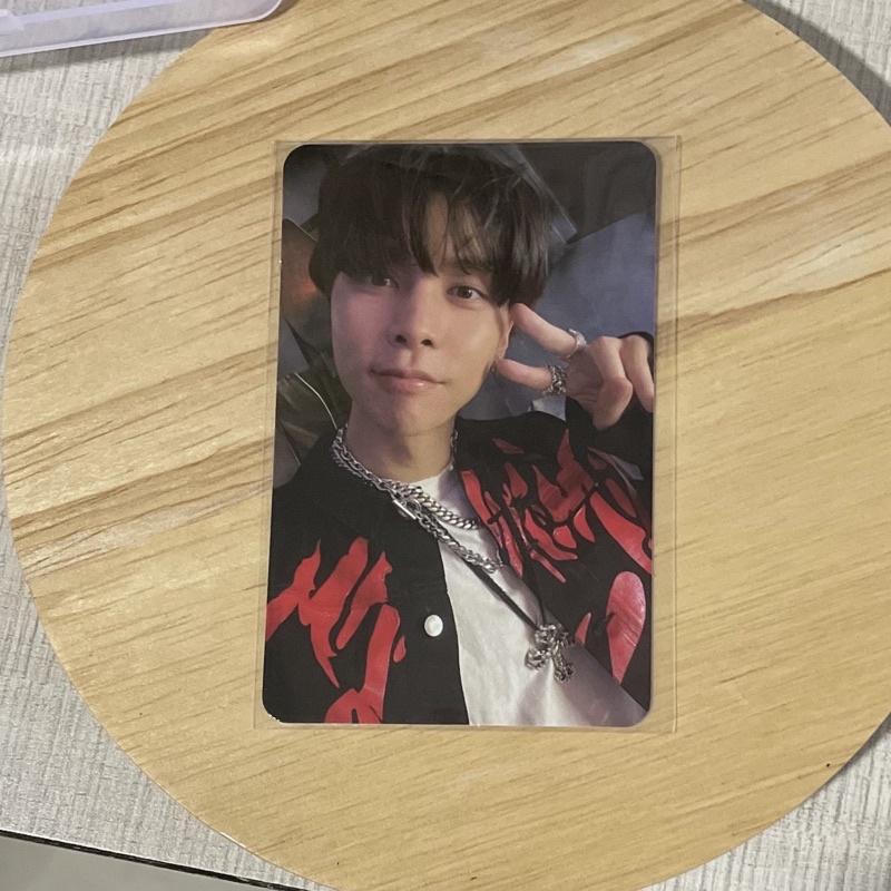 Jual Photocard Pc Official Johnny Nct Jewel Universe Shopee Indonesia