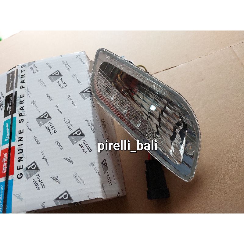 Jual Lampu Reting Kiri Depan Vespa S LX LED Original Piaggio New