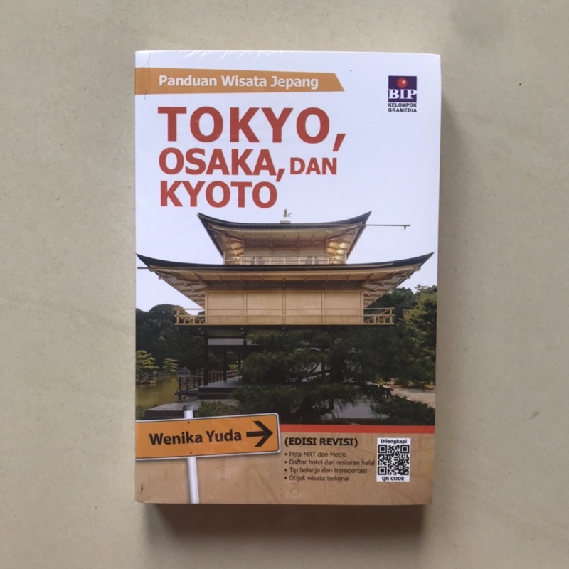 Jual Buku Travelling Tokyo Osaka Kyoto Fullcolor Wenika Yuda Shopee