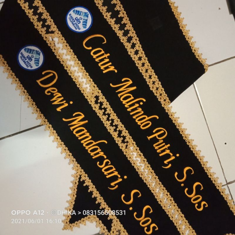 Jual Selempang Wisuda Bordir Pake Logo DUA LAPIS Shopee Indonesia