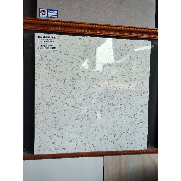 Jual GRANITE LANTAI 60X60 SHANKARA WHITE KW2 ARNA Shopee Indonesia