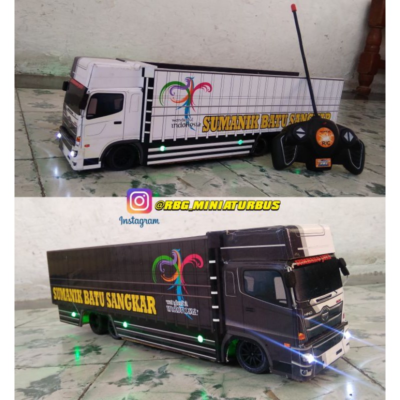 Jual Miniatur RC Truk Hino Ranger 500 Tronton Baterai Chas Lampuan