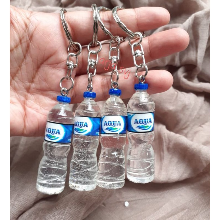 Jual Gantungan Kunci Miniatur Botol Air Mineral Aqua Shopee Indonesia