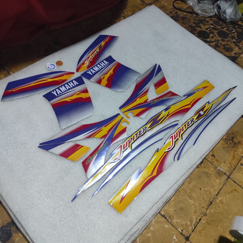 Jual Stiker Stripping Decal Graphic Yamaha Jupiter Z Komeng Silver