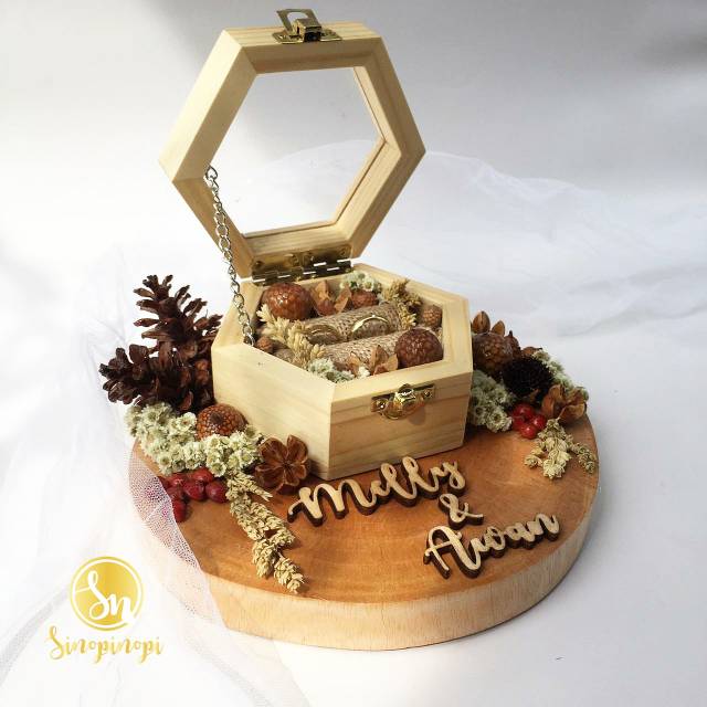 Jual Ring Box Peanut Kotak Cincin Hexagonal Kayu Lamaran Nikah