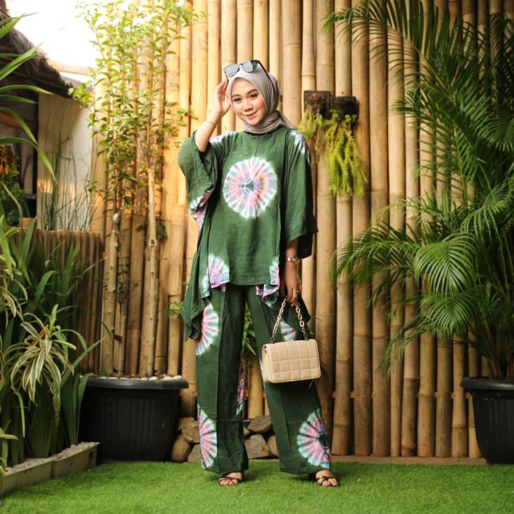 Jual Pakaian Wanita Kekinian Tie Dye Setelan Waka Waka Model Terbaru