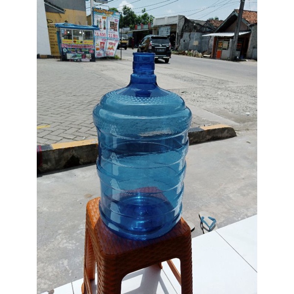 Jual Galon Air Isi Ulang Kemasan 19 Liter Shopee Indonesia