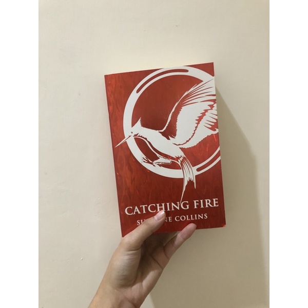 Jual The Hunger Games Trilogy Cover Flamming Edition Suzanne