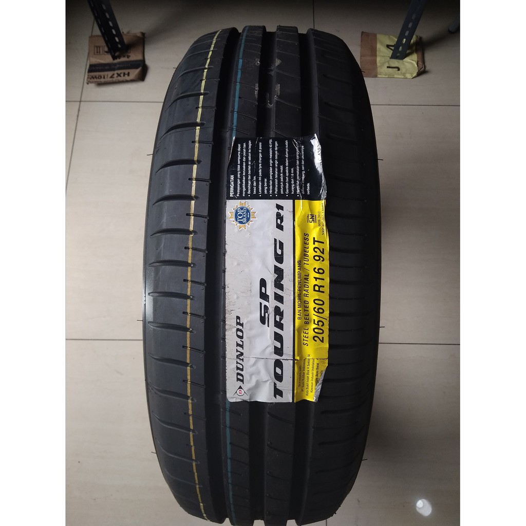 Jual Dunlop SP Touring R1 Ukuran 205 60 R16 Ban Mobil FORD Ecosport