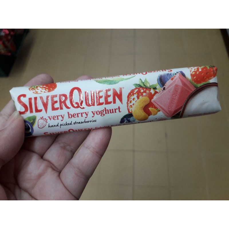 Jual SILVERQUEEN VERY BERRY YOGHURT Shopee Indonesia