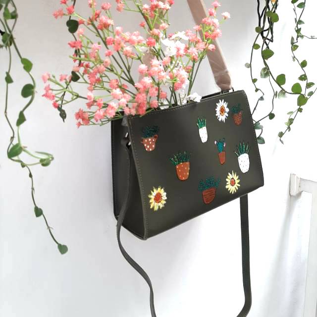 Jual Miniso Crossbody Bag Tas Lukis Shopee Indonesia