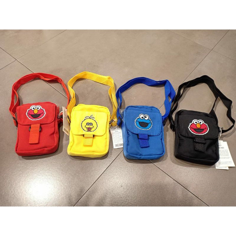 Jual Miniso X Sesame Street Slingbag Shopee Indonesia