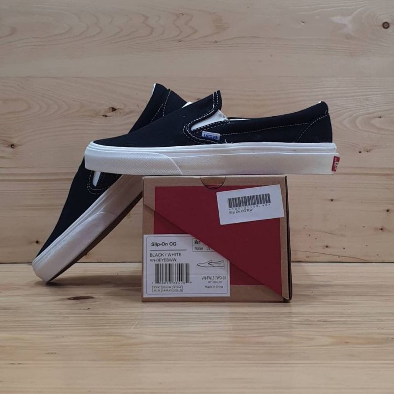 Jual VANS SLIP ON OG BLACK WHITE Shopee Indonesia