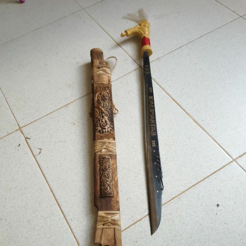 Jual Mandau Asli Kalimantan Mandau Khas Suku Dayak Ukuran Cm Mandau Kalimantan Shopee Indonesia