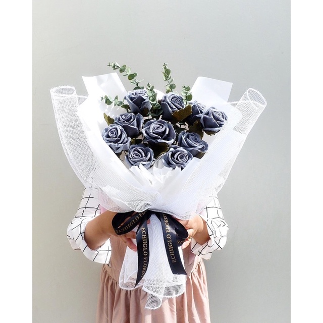 Jual Monocrome Flanel Bouquet Buket Bunga Mawar Flanel Grey Ultah