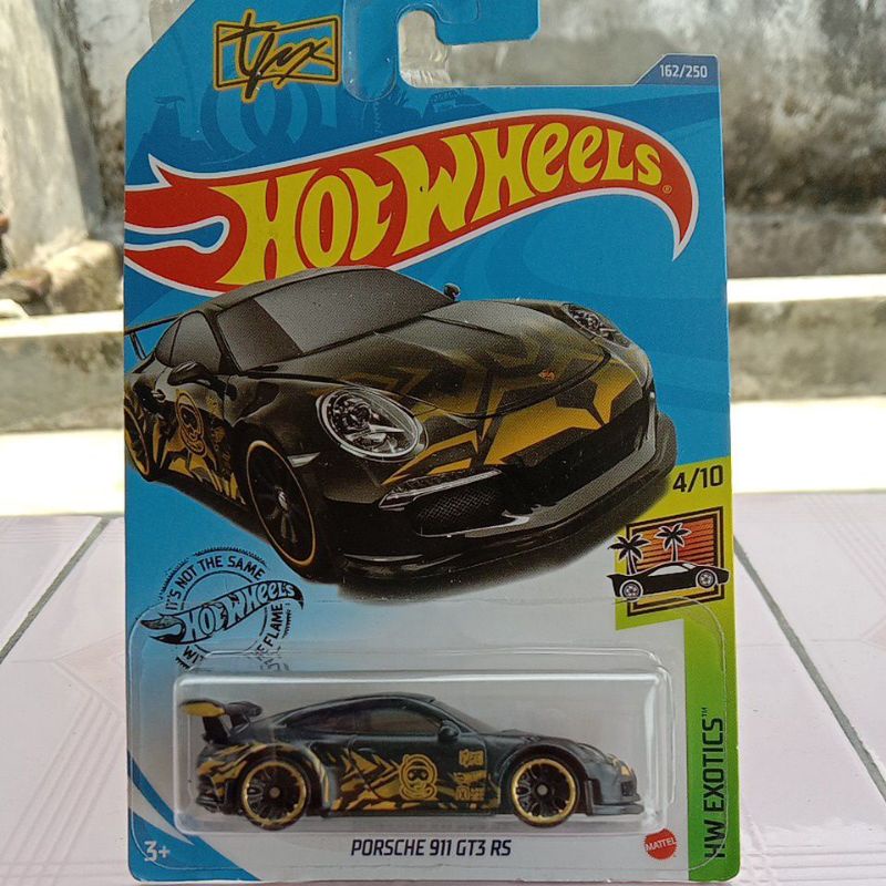 Jual Hotwheels Porsche Gt Rs Hitam Hot Wheels Range Rover Velar