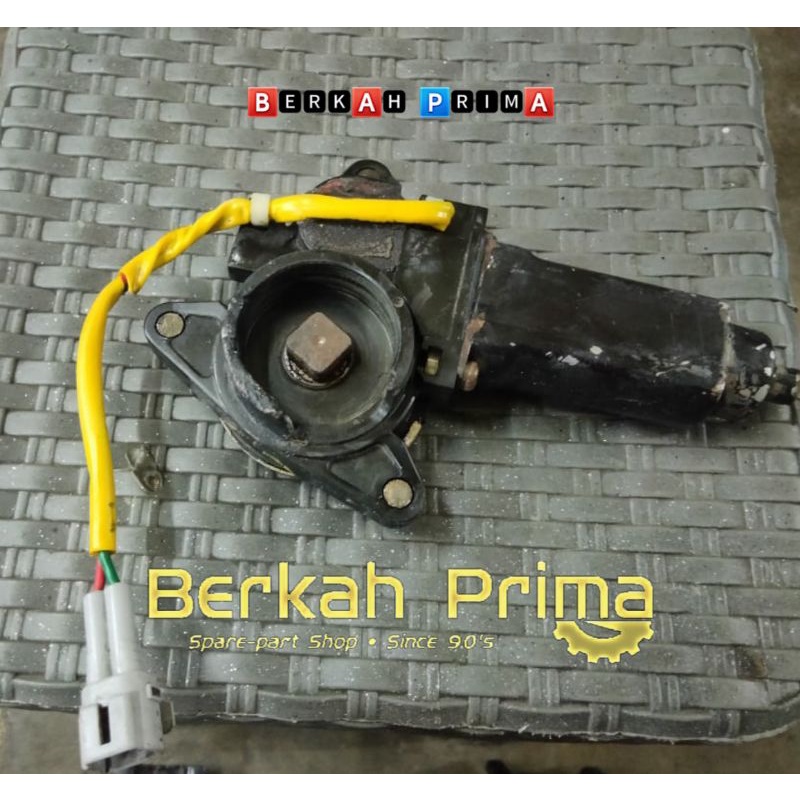 Jual Dinamo Power Window Kanan Belakang Toyota Corona Absolute