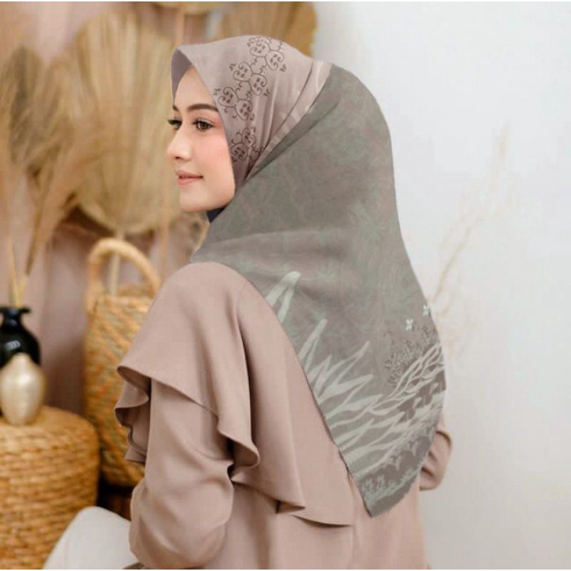 Jual SALE HIJAB HILMAA CREAM COD KERUDUNG VOAL MOTIF SEGI EMPAT