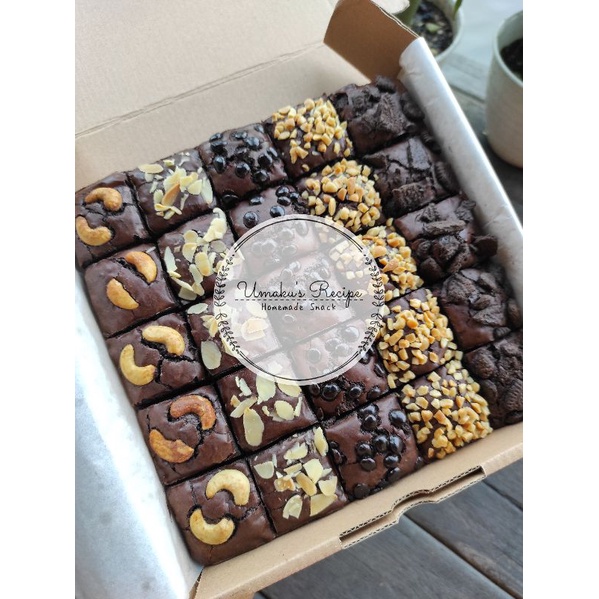 Jual Hemat Brownies Sekat Uk X Potong Bebas Pilih Topping