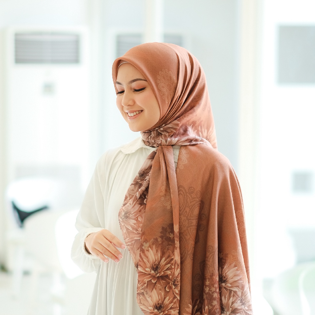 Jual Uc Essential Lotus Series Hijab Print Essentials Voile