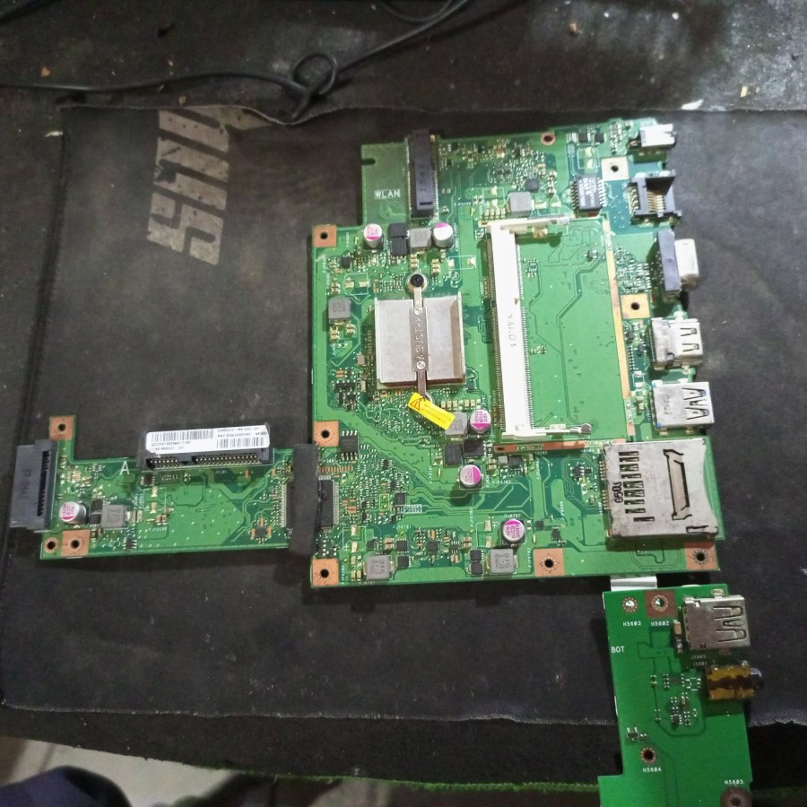 Jual Mainboard Laptop Asus X S No Display Shopee Indonesia