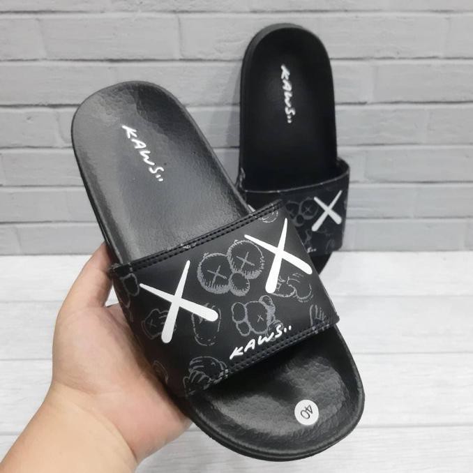 Jual Sandal Slide KAWS FULL BLACK LIST WHITE Shopee Indonesia