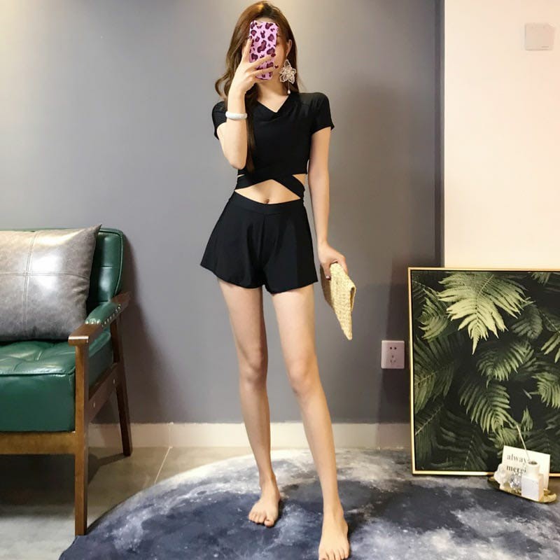 Jual 𝐑𝐄𝐀𝐃𝐘 𝐒𝐓𝐎𝐂𝐊 𝐒𝐀𝐅 HANNY BLACK handy bikini set pcs crop top