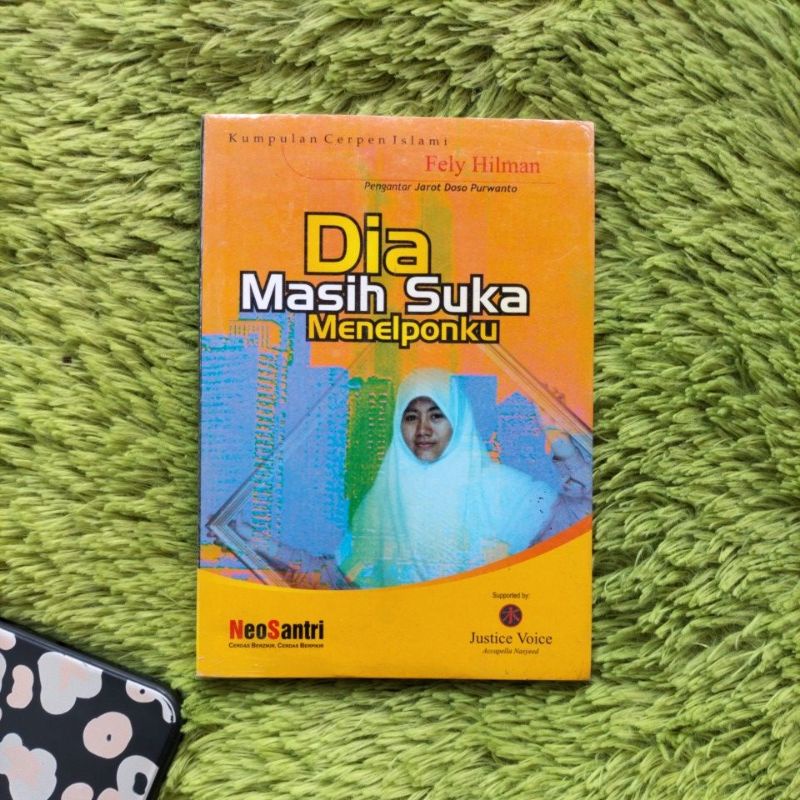 Jual NOVEL KUMPULAN CERPEN INSPIRATIF CERPEN ISLAMI DIA MASIH SUKA