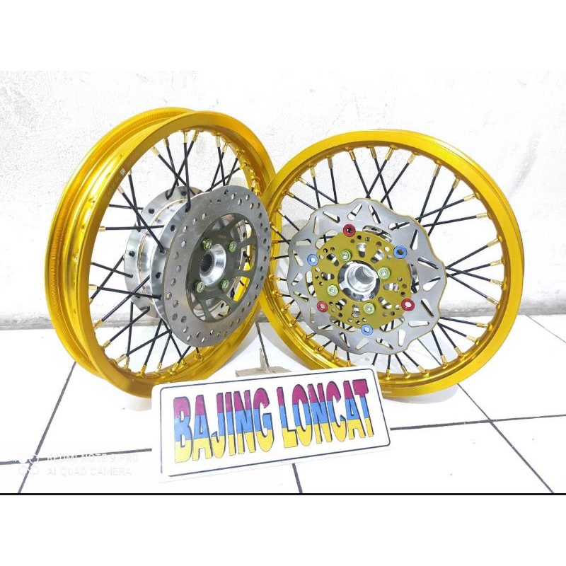 Jual Sepaket Velg Rossi Ring 17 Honda Pcx 160L Siap Pakai Shopee