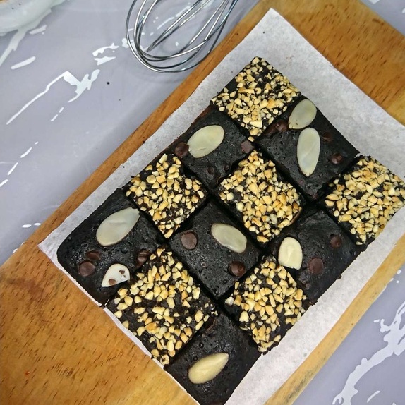 Jual Fudgy Brownies Choklat Melted Ukuran X Cm By Ab