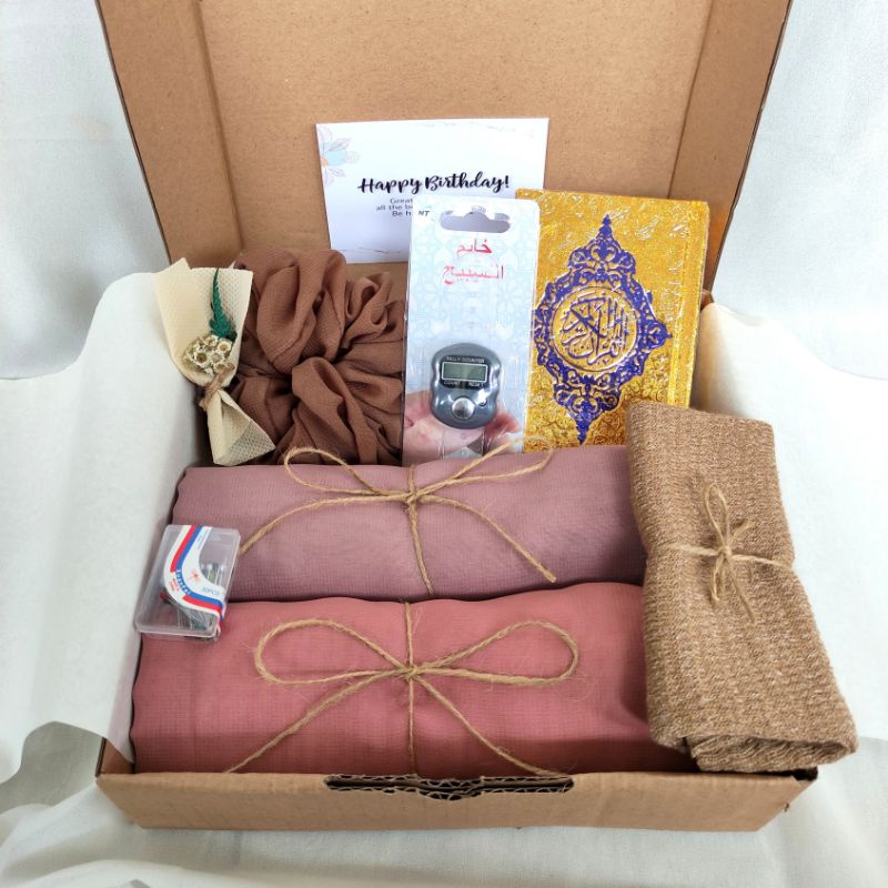 Jual Hampers Hijab Segi Empat Gift Box Bella Square Pashmina Ceruty