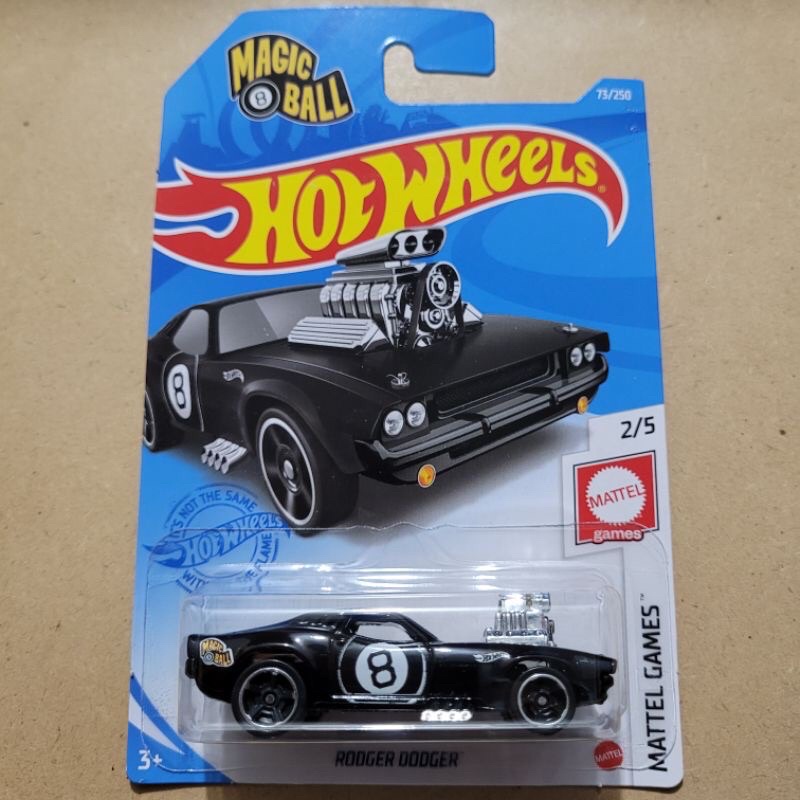 Jual HOT WHEELS RODGER DODGER HW MATTEL GAMES MAGIC BALL BLACK WHITE Shopee Indonesia