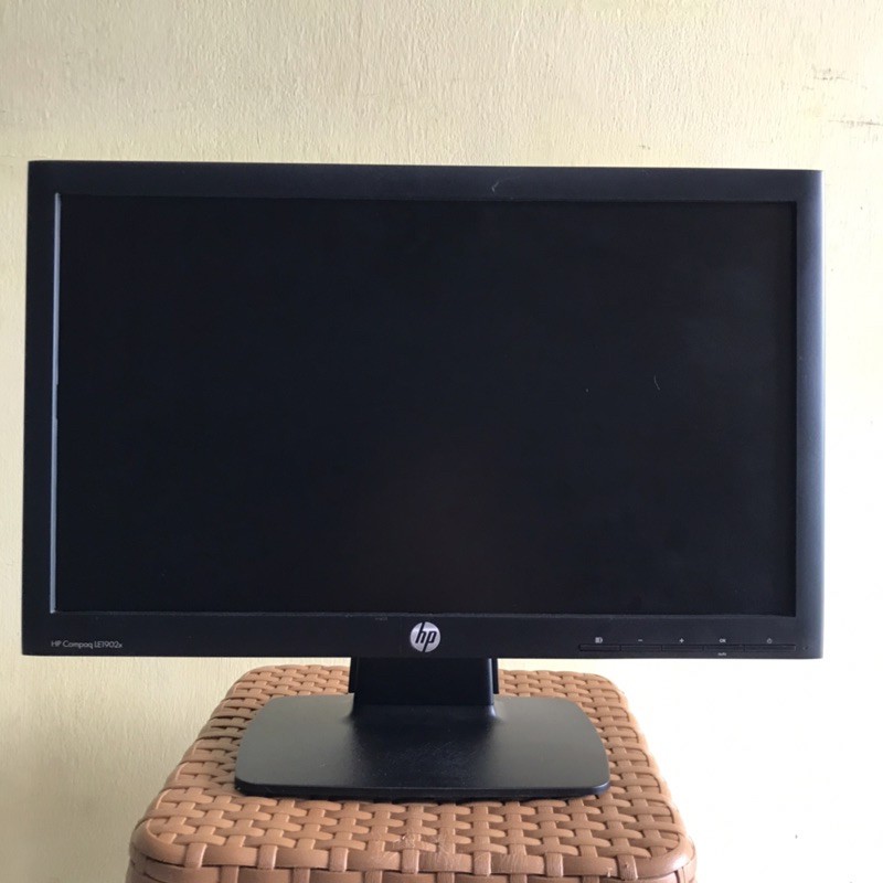 Jual Monitor Led Hp Inch Le X Mulus Shopee Indonesia