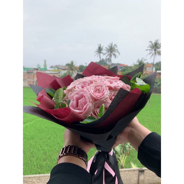 Jual Bouquet Bunga Mawar Asli Bulat Shopee Indonesia