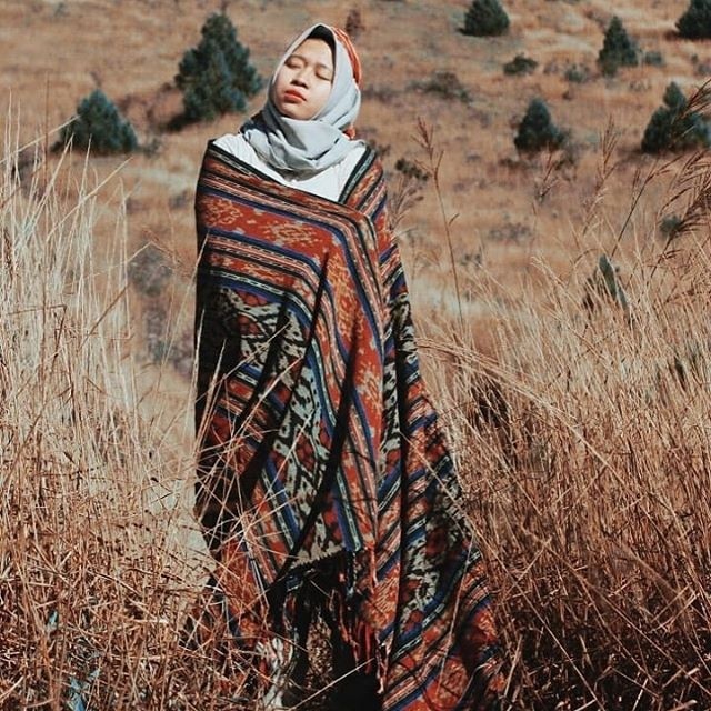 Jual Kain Tenun Blanket Etnik Nusantara Tenun Troso Jepara Motif Sumba