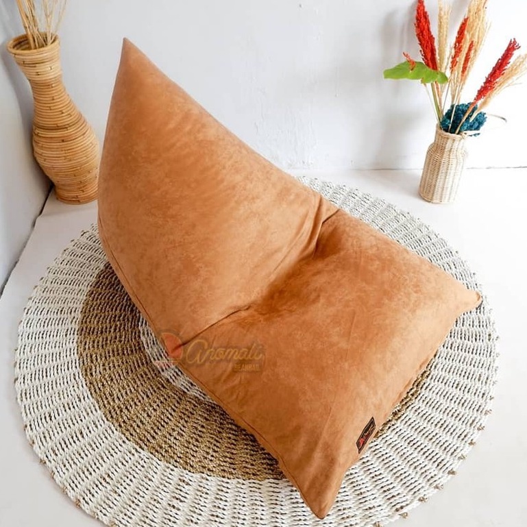 Jual ANOMALI BEANBAG JUST COVER TRIANGLE BAHAN SUEDE SIZE JUMBO